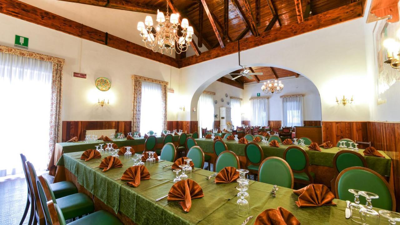 Hotel Ristorante La Nuova Fattoria Carsoli Exterior foto